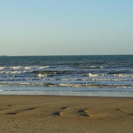 Santa Cruz 802 With Beautiful Sea Views * Nieuwpoort